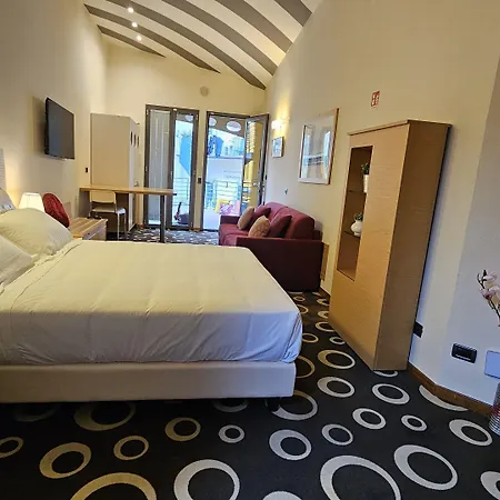 Select Executive Residence-2